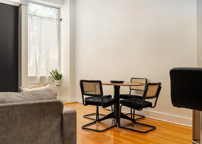 Bucktown 2Br Flat Near The 606